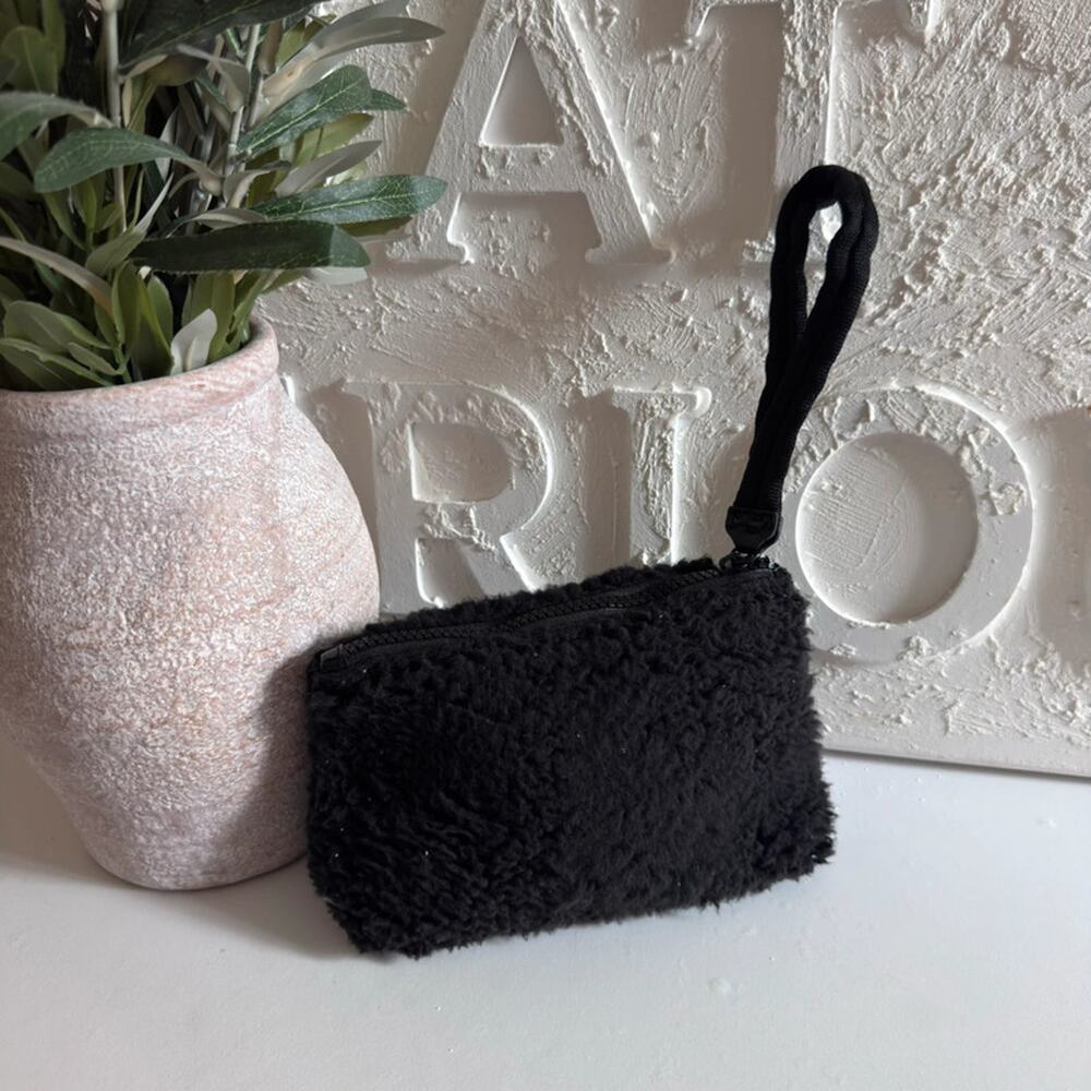 VS Pink Sherpa Cosmetic Wristlet - Picture 2 of 10